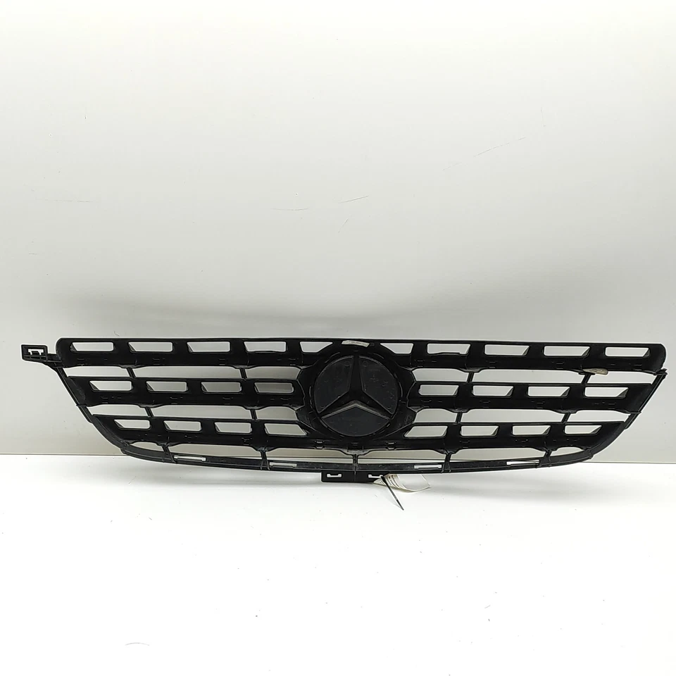 Mercedes Benz Radiator Shell (16688000859982) for Mercedes-Benz models