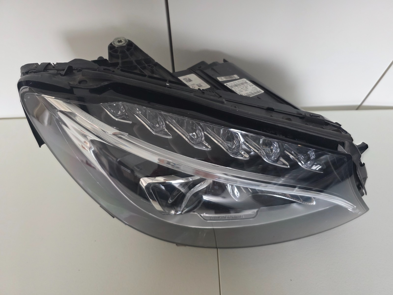 ercedes Benz High Performance Led Right Headlight (2059067403) for Mercedes-Benz C63 AMG 2008 - 2023