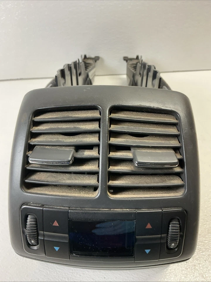 Mercedes Benz Trim (21168018508N09) for Mercedes-Benz models