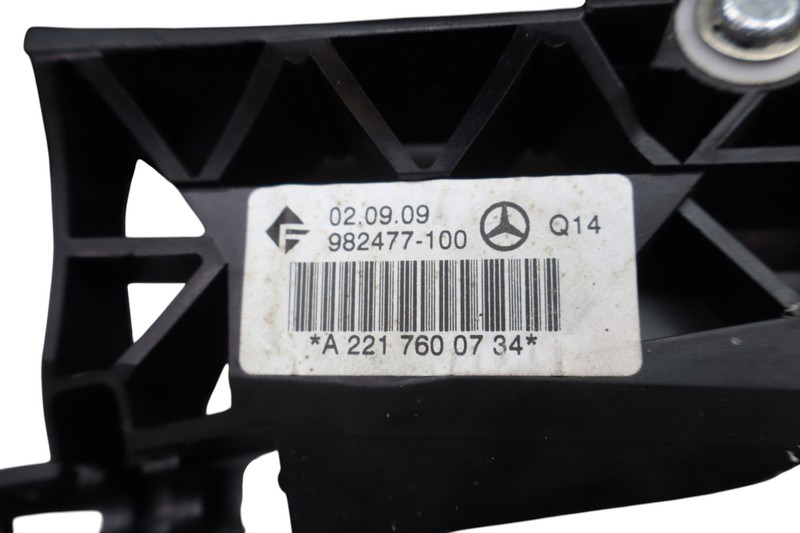Mercedes Benz Keyless Rear Left Door Handle (2217600734) for Mercedes-Benz S600 2001 - 2013
