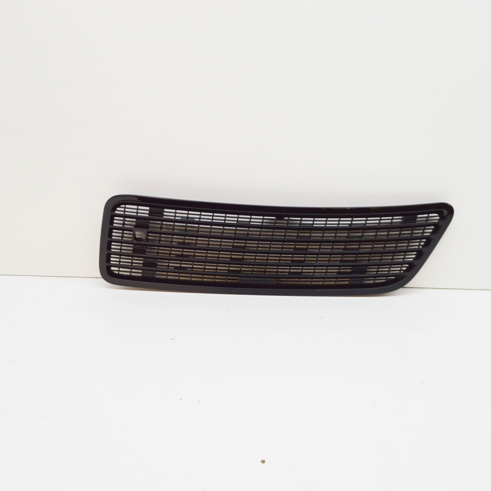 Mercedes Benz Front Left Hood Vent Grille 221-880-03-05-9040 for W221 S-Class - Nairobi