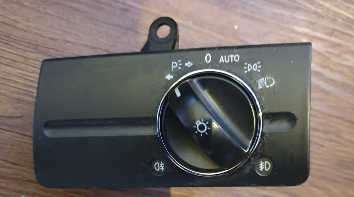 HEADLIGHT SWITCH W211