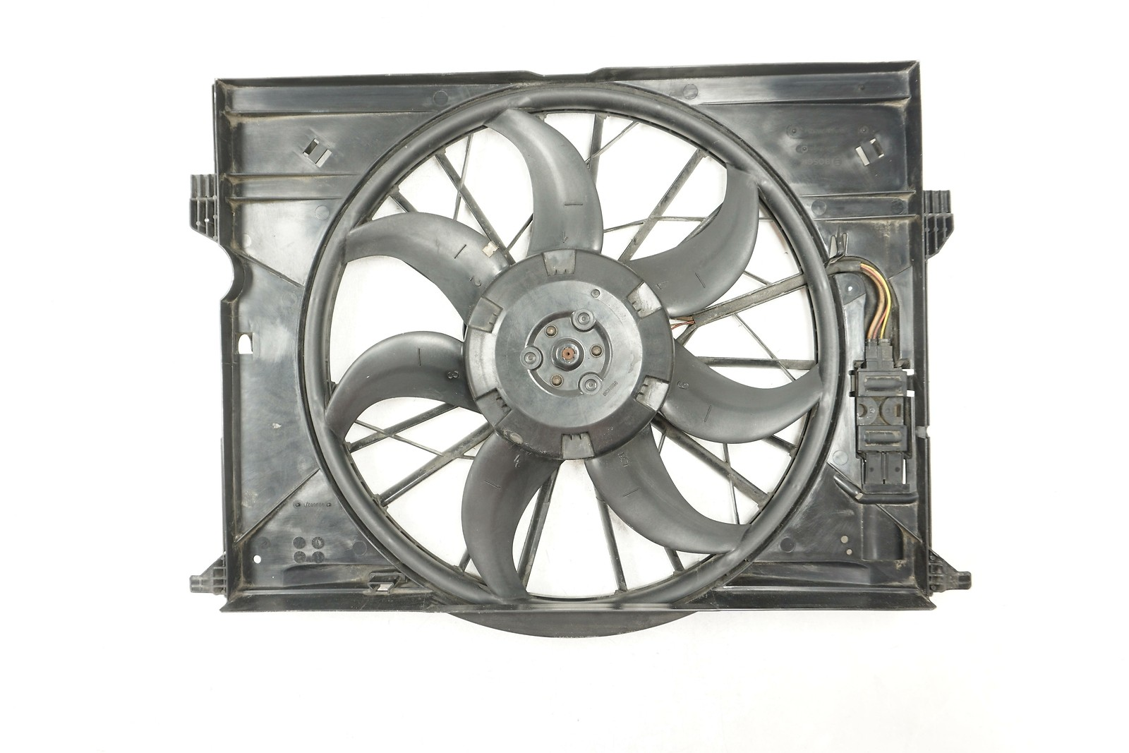 Mercedes Benz Radiator Cooling Fan 211-500-16-93 for W211, W210 E-Class (1994 - 2009) and W218, W219 CLS (2006 - 2011) - Nairobi