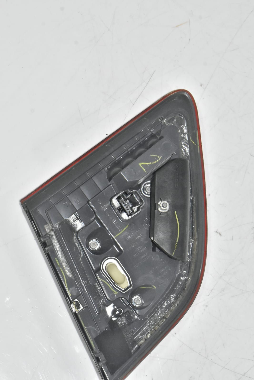 Mercedes Benz Rear Left Tail Light 166-906-59-01 for W166 GLE (2016 - 2019) and W164 ML (2006 - 2015) - Nairobi