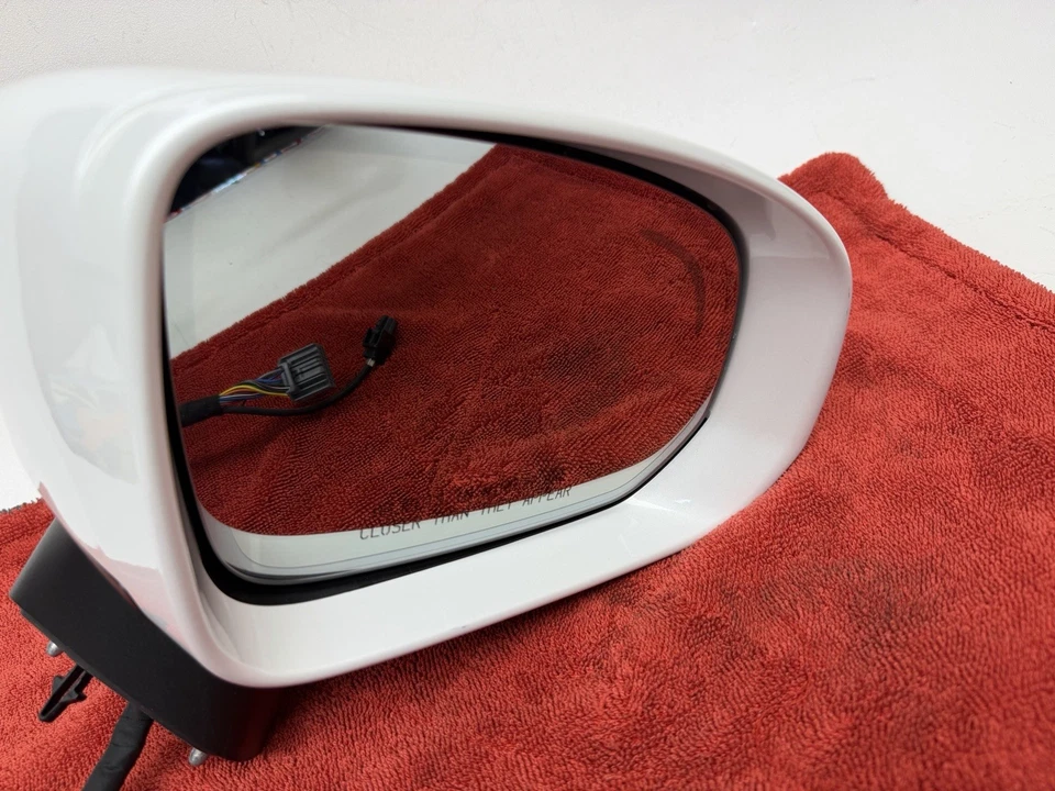 XC60 NEW RHS SIDE MIRROR(HEATED)