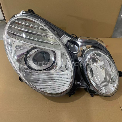 Mercedes Benz Front Right Headlight 211-820-30-61 for W211, W210 E-Class (1994 - 2009) - Nairobi