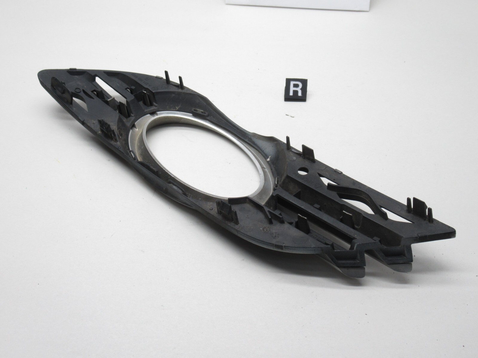 Mercedes Benz Front Bumper Right Grille Cover 211-885-08-22 for W211, W210 E-Class (1994 - 2009) - Nairobi