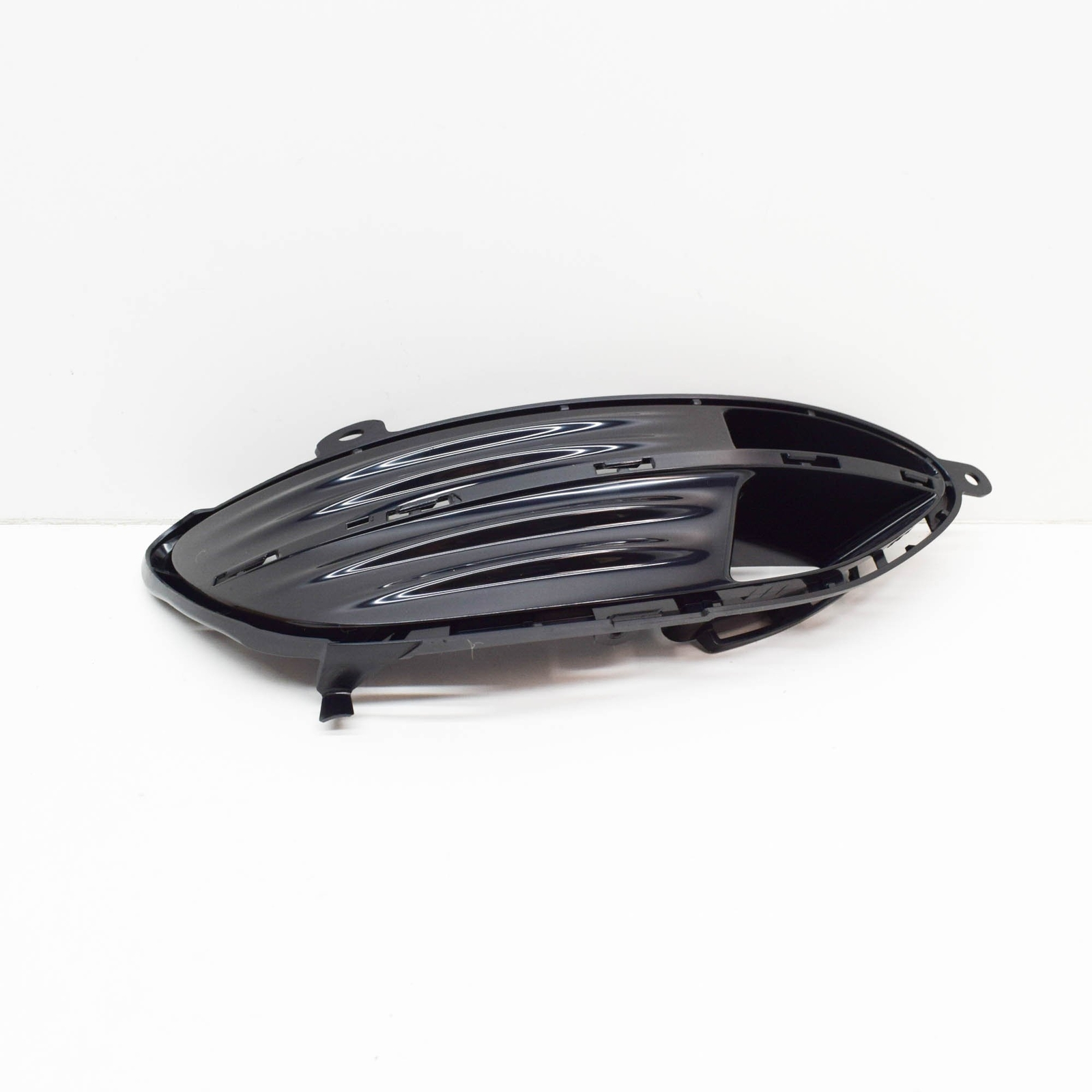 Mercedes Benz Front Bumper Left Grille 212-885-21-22 for W212 E-Class (2012 - 2013) - Nairobi