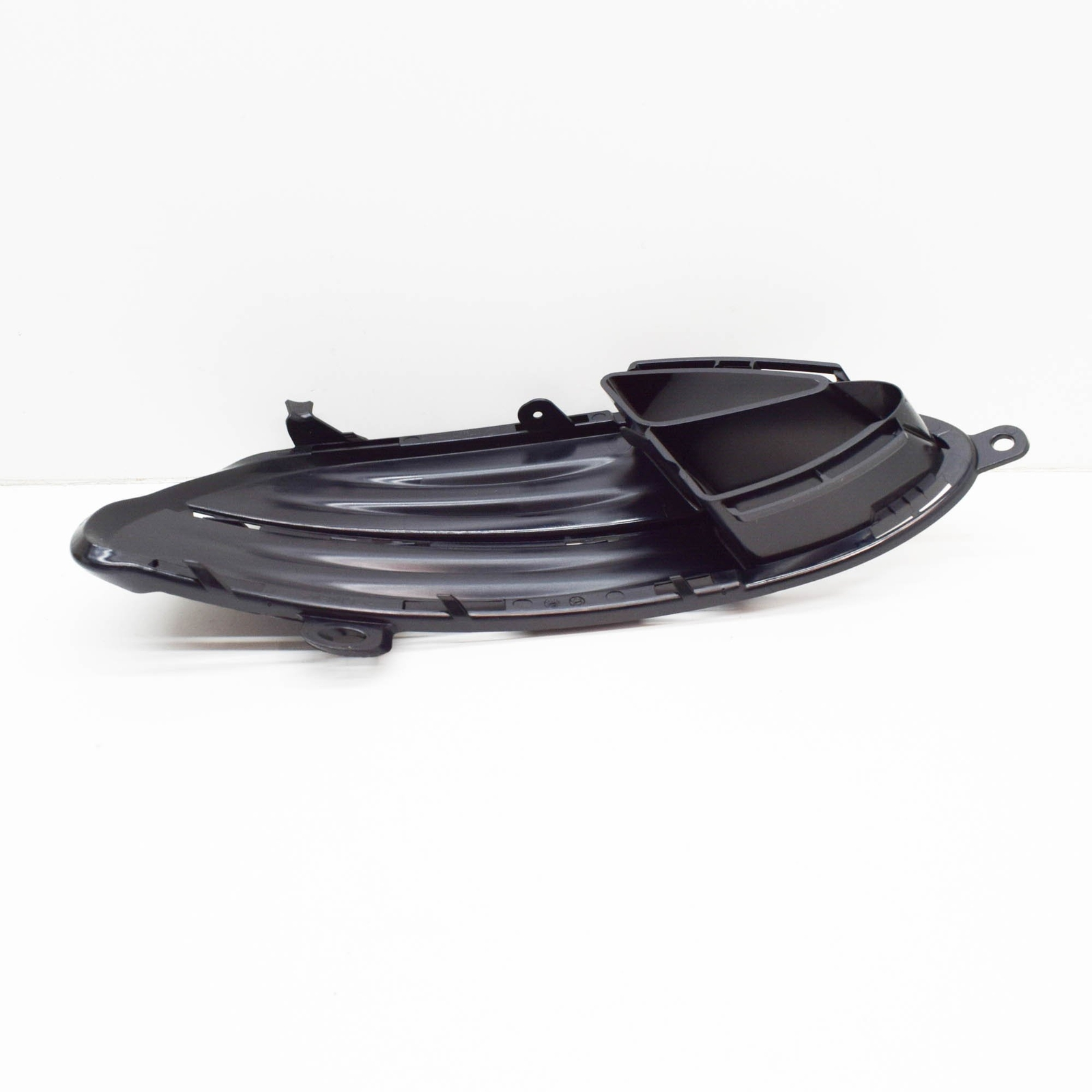 Mercedes Benz Front Bumper Left Grille 212-885-21-22 for W212 E-Class (2012 - 2013) - Nairobi