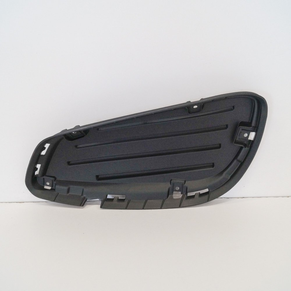 Mercedes Benz Front Bumper Right Grille 212-885-28-23 for W212, W211 E-Class (2006 - 2016) - Nairobi