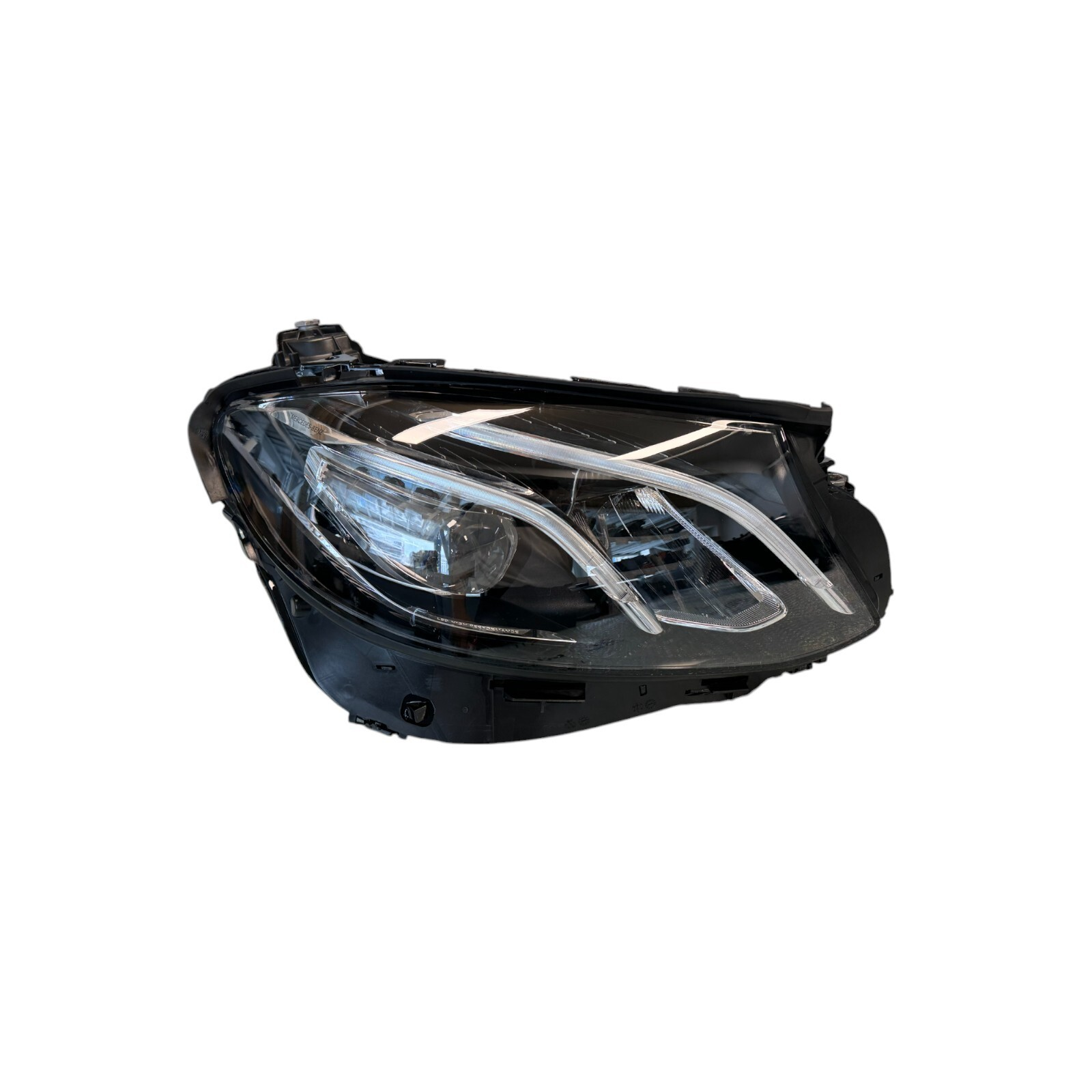Mercedes Benz Front Right Headlight 213-906-66-01 for W213, W212, W210 E-Class (1995 - 2026) - Nairobi