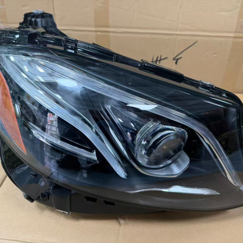 Mercedes Benz Front Right Led Headlight 213-906-98-04 for W213 E-Class (2017 - 2023) - Nairobi
