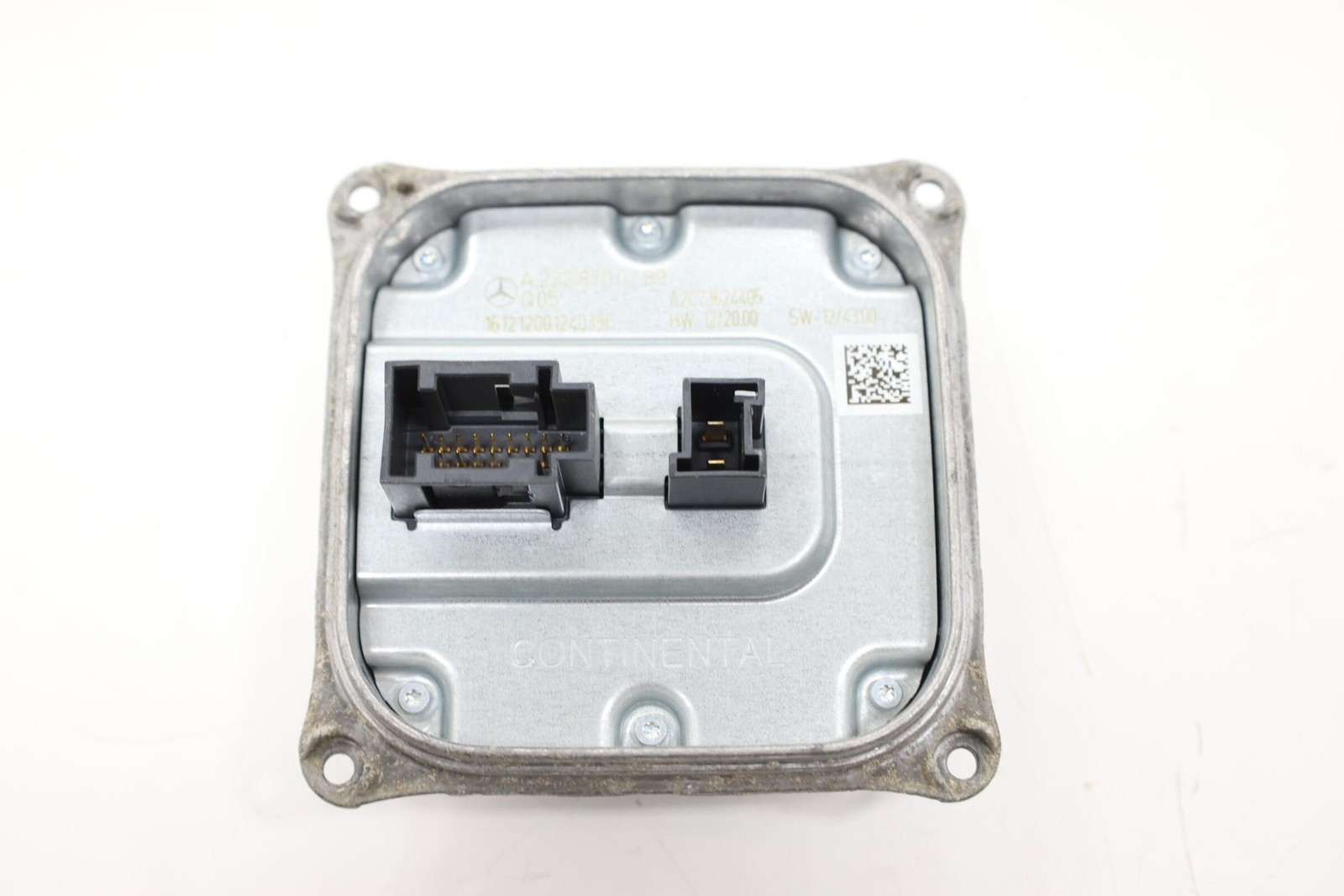 Mercedes Benz Headlight Ballast Voltage Converter 447-905-18-04 for W206, W205, W204 C-Class (2008 - 2023), W223, W222, W221, W220, W140 S-Class (1994 - 2021), W166 GLE (2016 - 2019), X166 GLS (2017 - 2019), W218 CLS (2012 - 2018), W213, W212, W211 E-Class (2006 - 2017), and W164 ML (2006 - 2015) - Nairobi