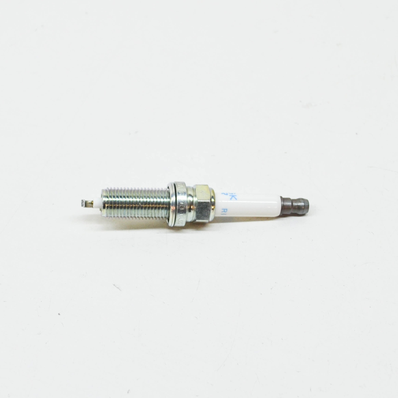 Mercedes Benz Spark Plug 004-159-39-03 for Mercedes-Benz models - Nairobi