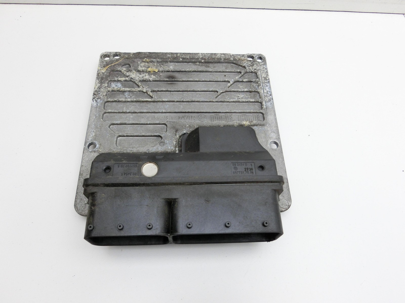 Mercedes Benz Engine Control Unit 271-153-46-91 for Mercedes-Benz models - Nairobi